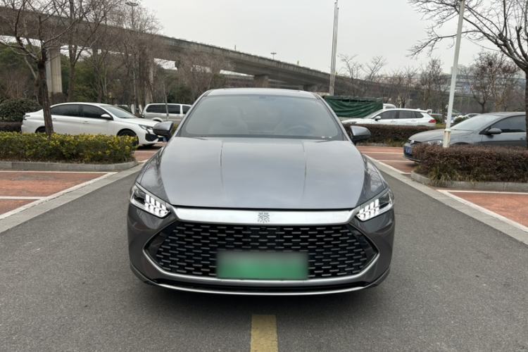 Used BYD Qin PLUS 2023 Champion Edition DM-i 55KM Superior Model
