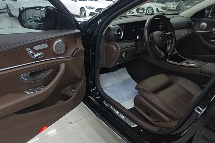 Used Mercedes-Benz E-Class 2023 E 260 L

