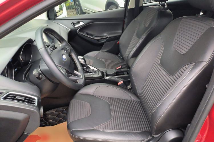 Used Ford Focus 2015 Hatchback 1.6L Automatic Fashion Edition