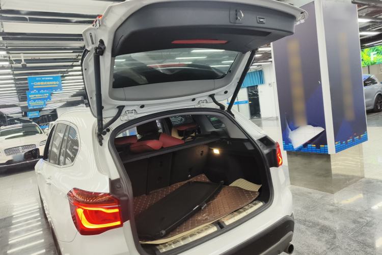 Used BMW X1 2019 sDrive20Li Leading Model
