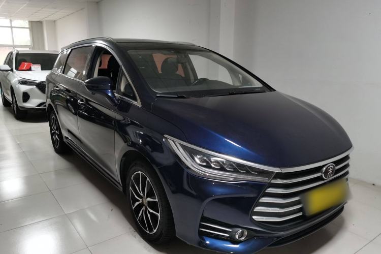 Used BYD Song MAX 2018 1.5T Automatic Smart Connect Elite Model with 6 Seats