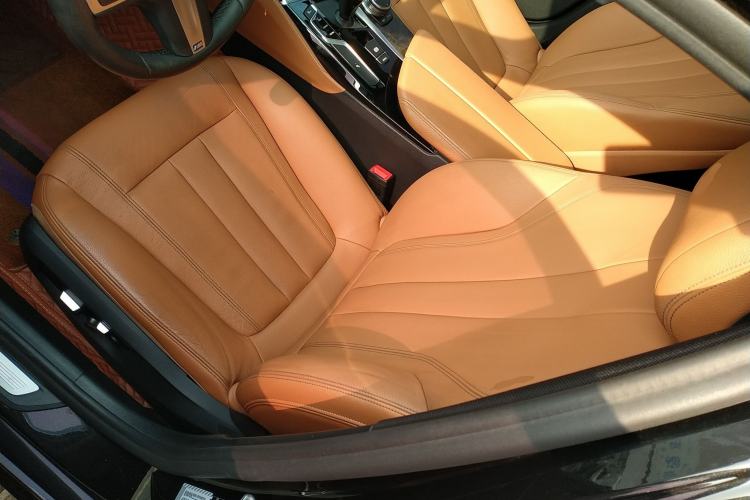 Used BMW 5 Series 2019 530Li Leading Model M Sport Package
