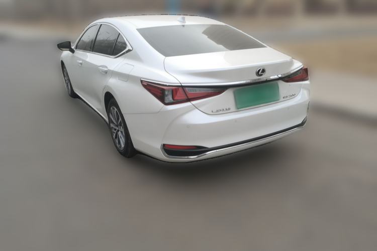 Used Lexus ES 2023 200 Excellence Edition
