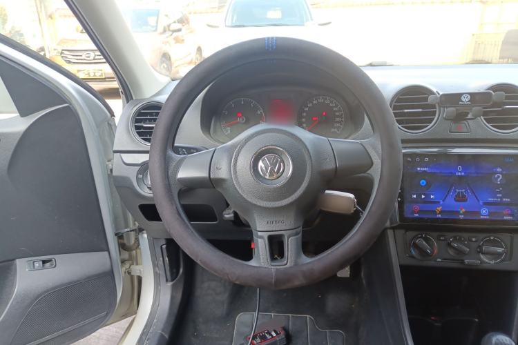 Used Volkswagen Jetta 2015 Value Edition 1.6L Manual Fashionable Style
