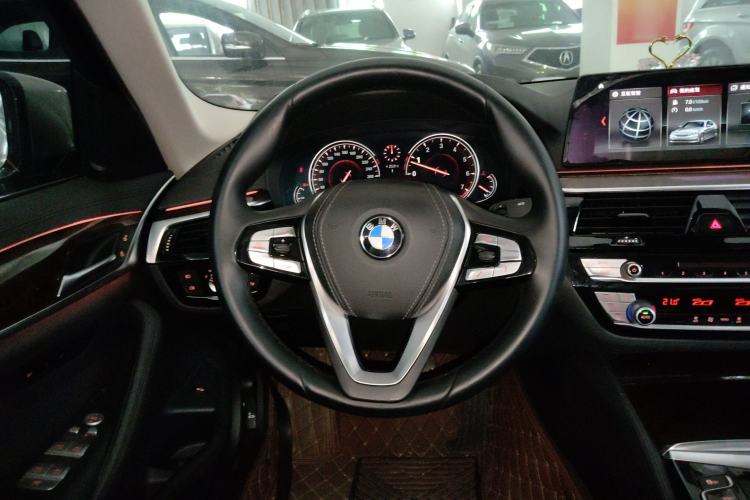 Used BMW 5 Series 2018 525Li Luxury Package