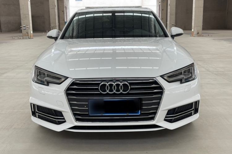 Used Audi A4L 2019 40 TFSI Ambition China VI
