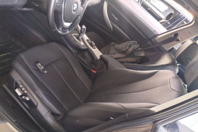 Used BMW 3 Series GT 2016 320i Fashion Model
