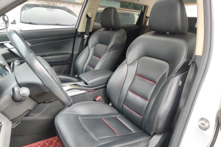 Used Geely Auto Emgrand X7 Sport 2018 1.8TD Automatic Two-Wheel Drive Smart Connect 4G Internet Edition
