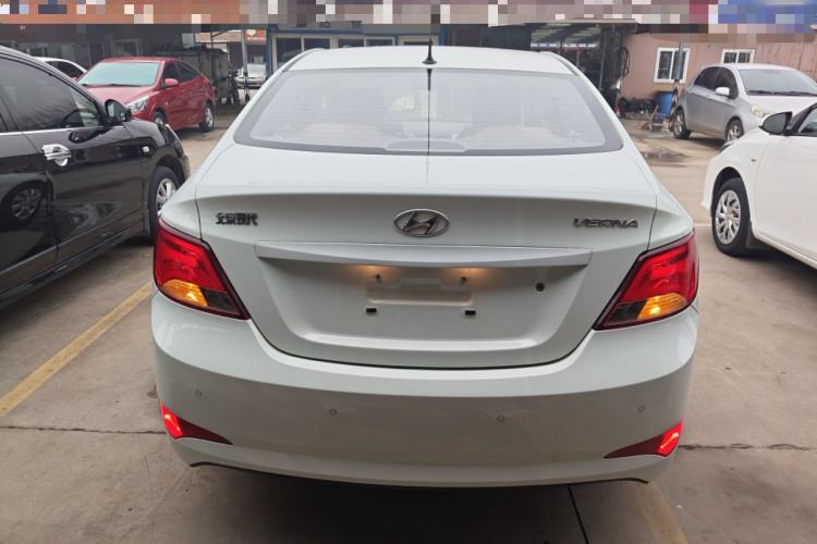 Used Hyundai Verna 2014 1.4L Manual Smart GLS Trim
