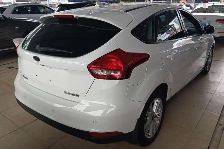 Used Ford Focus 2018 Hatchback Classic 1.6L Automatic Trendy SmartDrive Edition