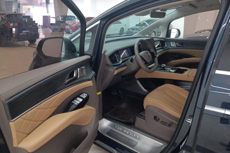 Used Denza D9 2022 DM-i 970 Four-Wheel Drive Flagship Model