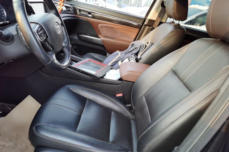 Used GAC Trumpchi GS8 2019 390T Two-Wheel Drive Luxury Smart Connectivity Version (7 Seats)
