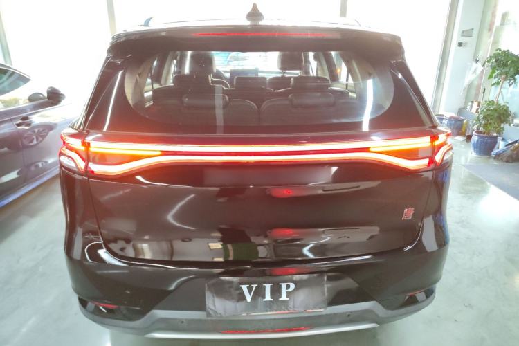 Used BYD Tang 2018 2.0T Automatic SmartConnect Prestige 7-Seater China V Standard
