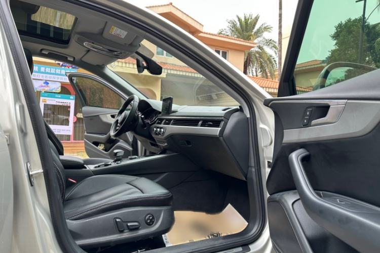 Used Audi A4L 2019 40 TFSI Ambition Version China V
