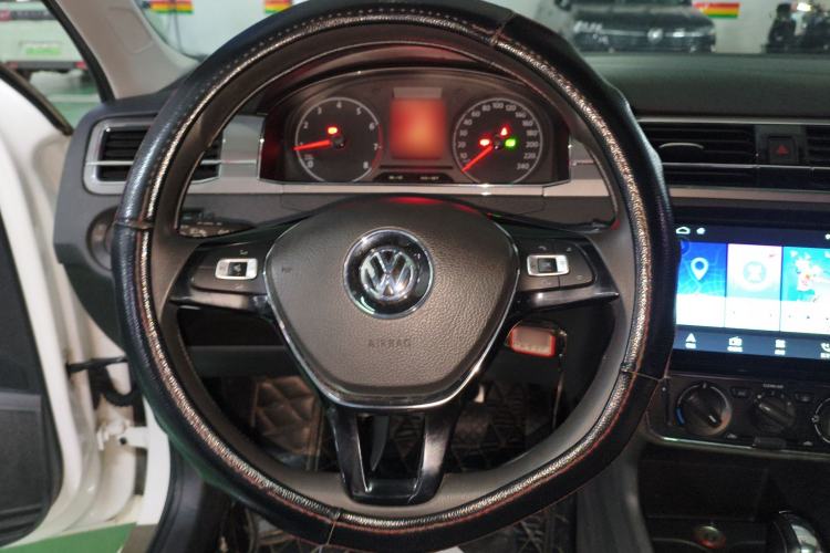 Used Volkswagen Santana 2016 1.6L Automatic Comfort Edition
