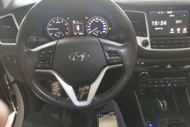 Used Hyundai Tucson 2015 1.6T Dual-Clutch Two-Wheel-Drive Smart Model
