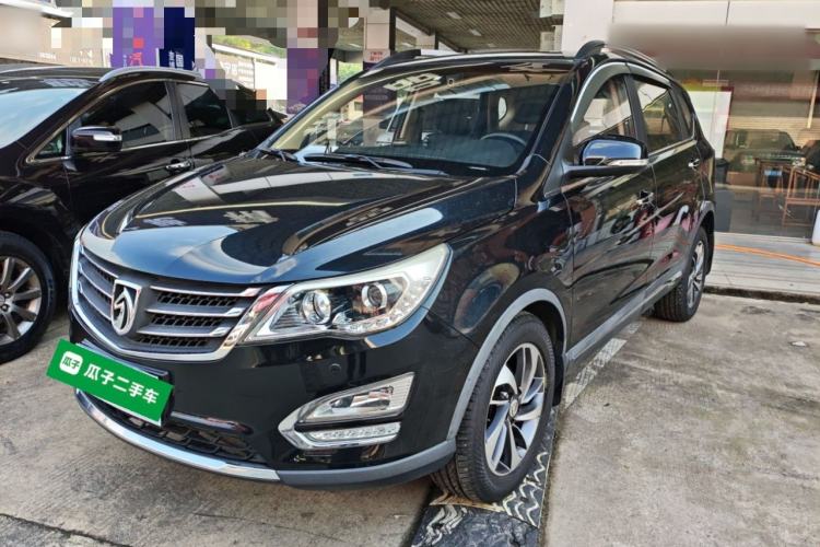 Used Baojun 560 2015 1.8L Manual Luxury Model

