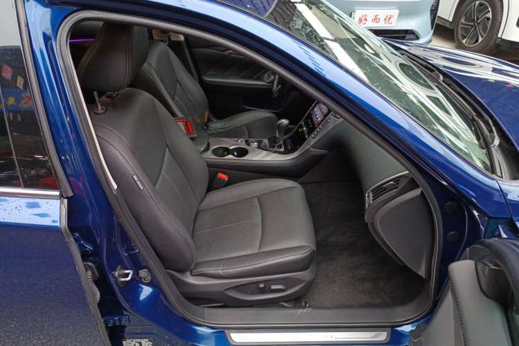 Used Infiniti Q50L 2016 2.0T Enjoyment Edition
