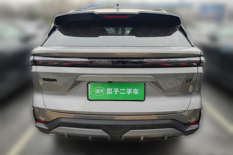 Used  L7 2023 1.5T 115 km Starship