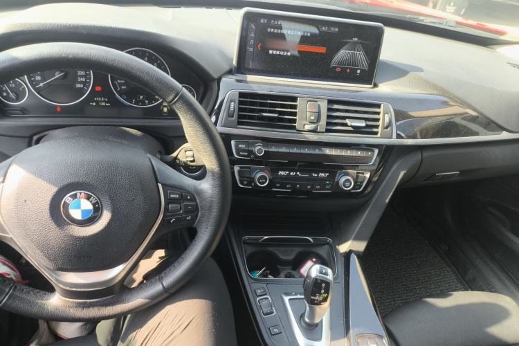 Used BMW 3 Series GT 2018 320i Sport Edition
