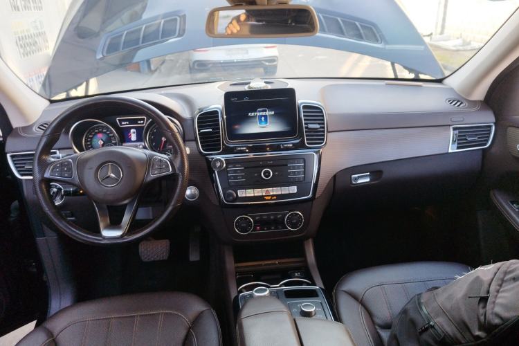 Used Mercedes-Benz GLE 2018 GLE 320 4MATIC Dynamic Edition Collector's Edition
