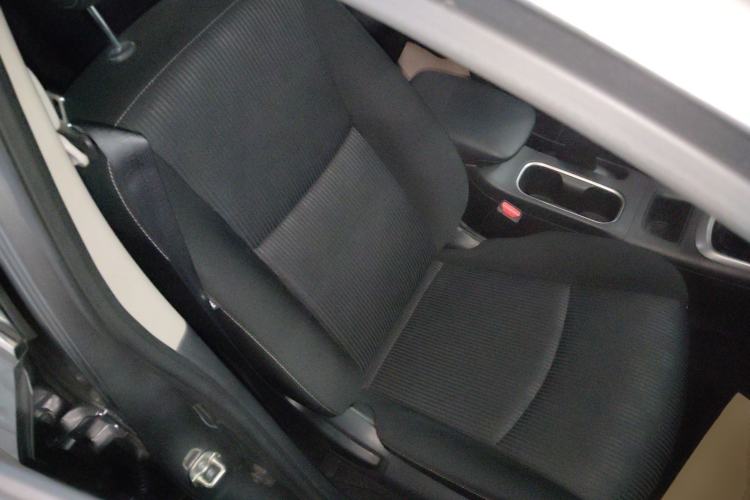 Used Nissan Tiida 2016 1.6L CVT Cool Dynamic Edition
