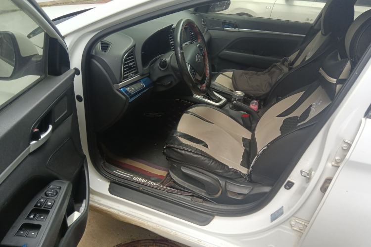 Used Hyundai Elantra 2016 1.6L Automatic ZhiXuan – Elite Version