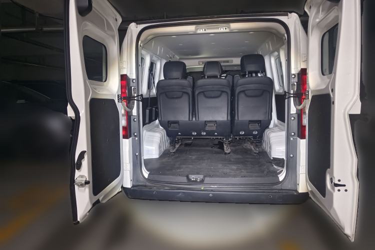 Used Ruichi EC75 2025 Model Passenger Vehicle Smart Driving Ultra-Charging Edition, Pioneer Type I, 52.16 kWh