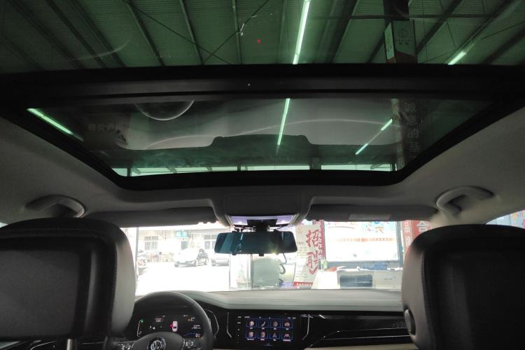 Used Volkswagen Passat 2020 330TSI Luxury Edition China VI
