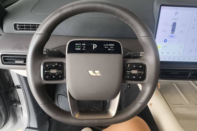 Used Li Auto MEGA 2024 Ultra Model
