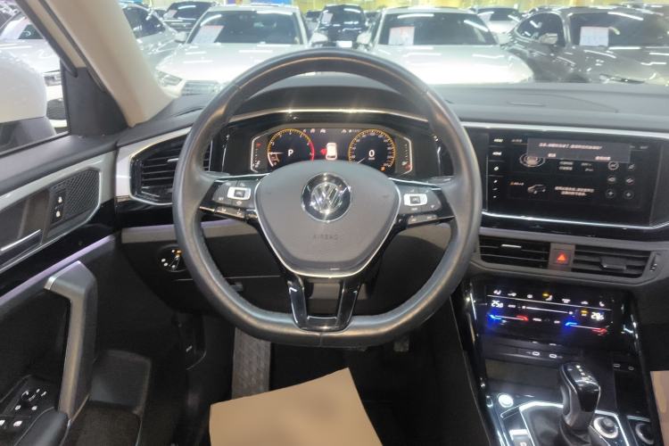 Used Volkswagen Tayron 2020 330TSI Two-Wheel Drive Luxury Smart Connectivity Version
