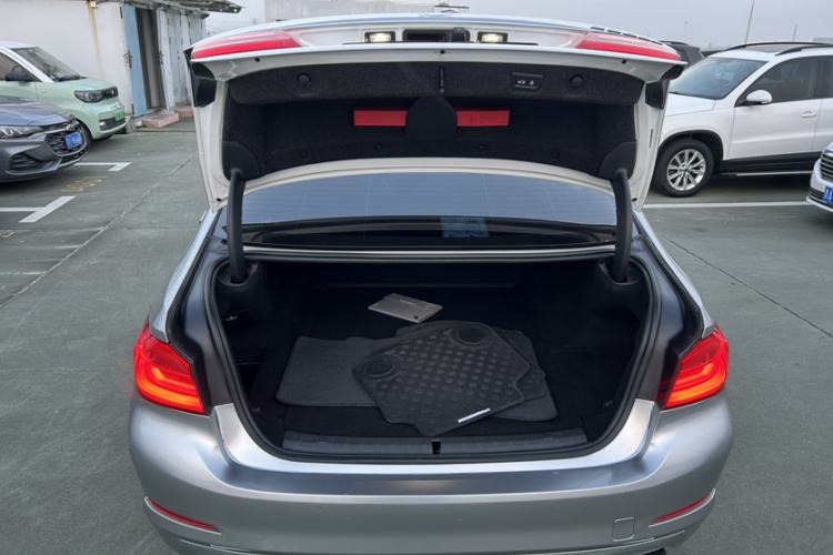 Used BMW 5 Series New Energy 2019 530Le Luxury Package
