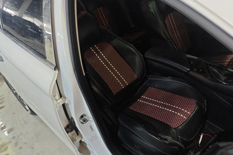 Used Roewe i5 2021 1.5L CVT Platinum Edition
