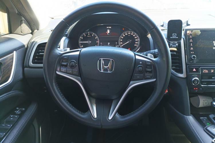 Used Honda UR-V 2017 240TURBO Two-Wheel Drive Luxury Edition China V
