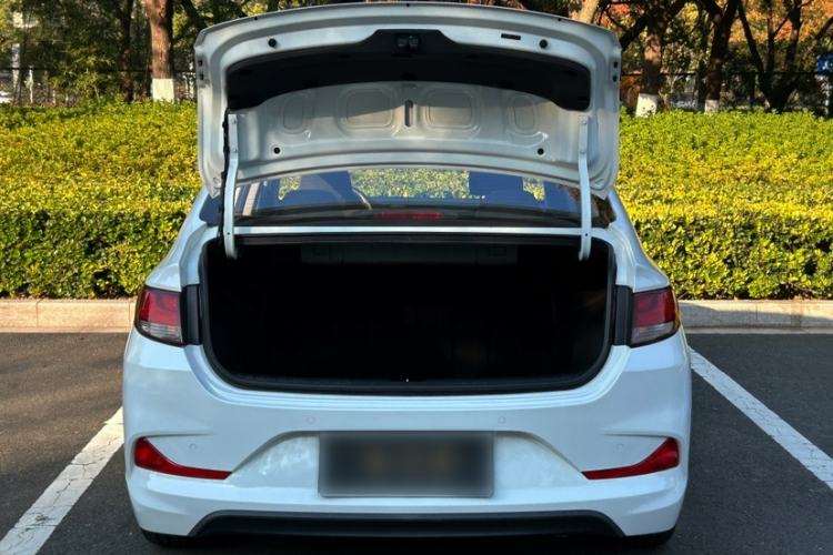 Used Hyundai Celesta 2018 1.6L Automatic GL Enjoyment Version China V Standard
