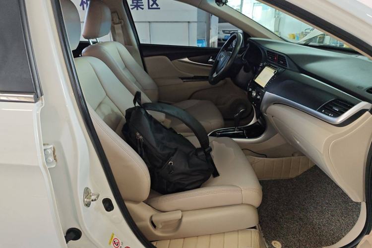 Used Honda Crider 2016 1.8L CVT Luxury Edition
