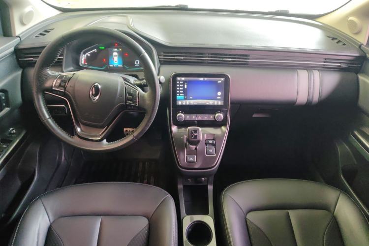 Used ORA iQ 2018 Smart Connectivity Model