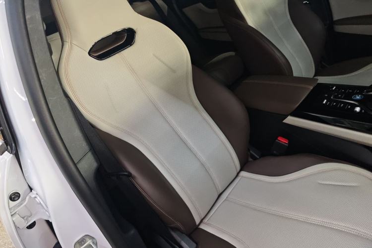 Used BYD Qin PLUS 2024 HONOR Edition DM-i 55KM Leading Model
