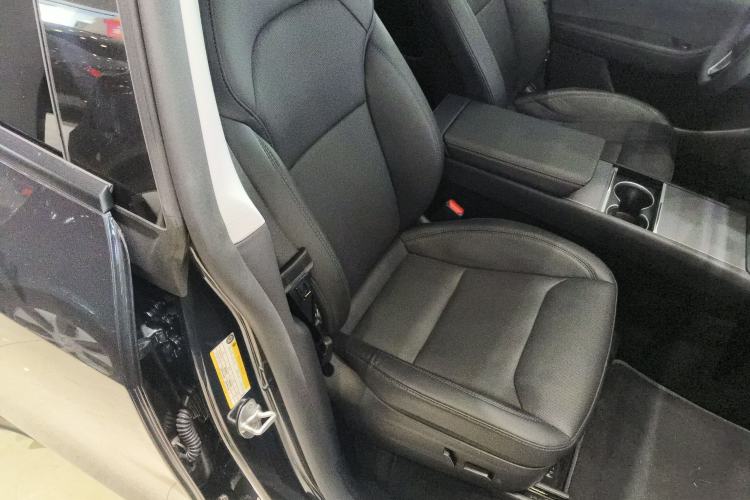 Used Tesla Model Y 2025 Long-Range All-Wheel Drive First Edition