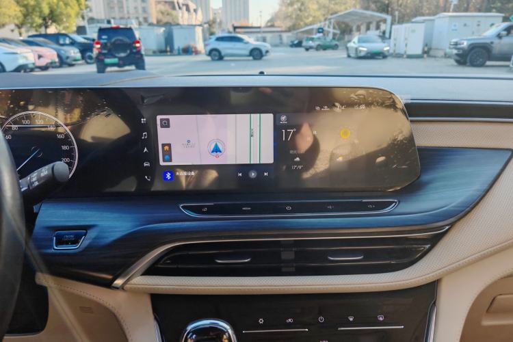 Used Buick GL8 2023 ES Lu Zun Deluxe Model
