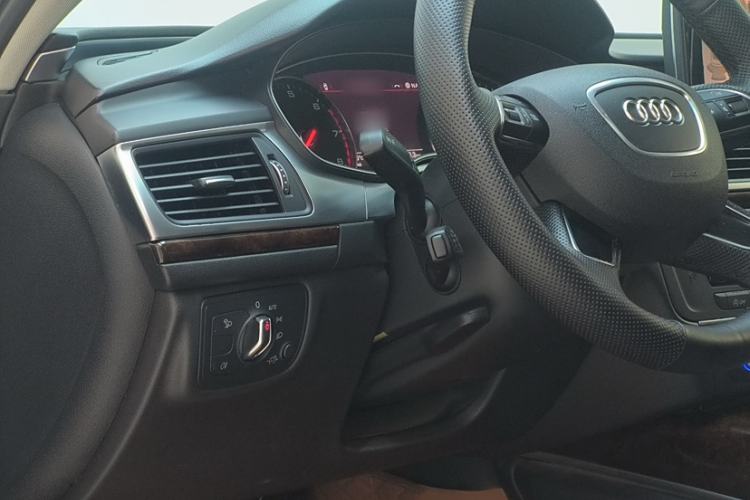 Used Audi A6L 2017 30 FSI Comfort Model
