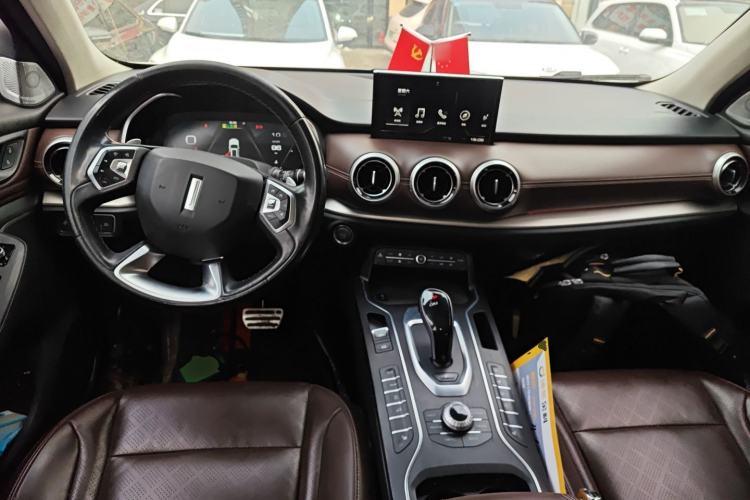 Used Wey VV6 2018 2.0T Two-Wheel-Drive Ultra-Luxury Version China V Standard
