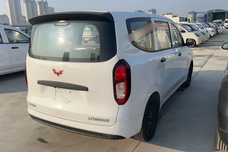 Used Wuling Hongguang New Energy 2024 All-Electric Model 300KM Standard Version
