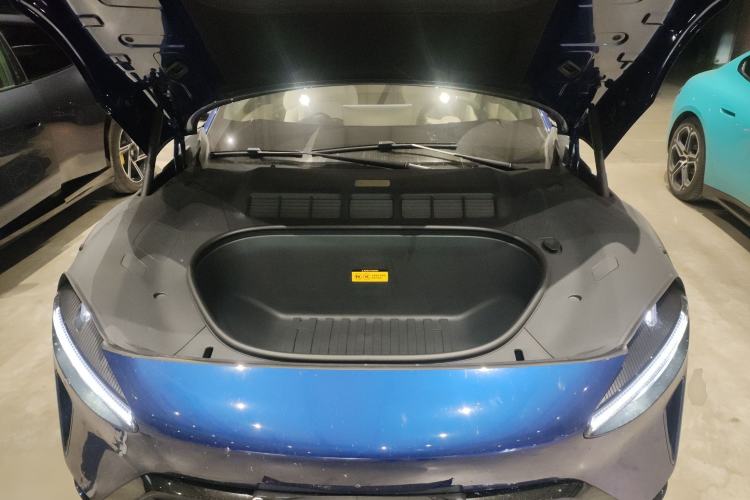 Used  YU7 2025 Ultra-Long Range Rear-Wheel Drive Version
