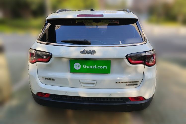 Used  Compass 2017 200T Automatic Family Edition
