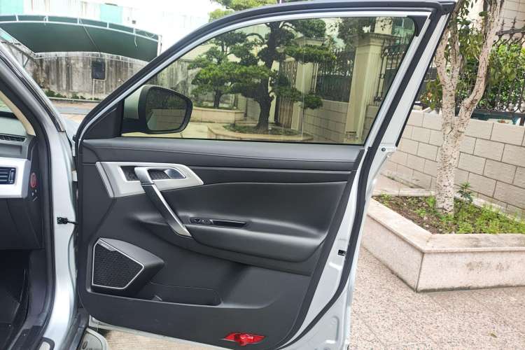 Used Geely Auto Emgrand X7 Sport 2016 1.8TD Automatic Smart Connectivity Version
