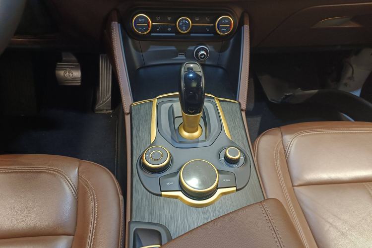 Used Alfa Romeo Stelvio 2017 2.0T 200HP Elite Edition
