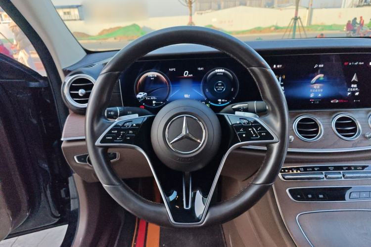 Used Mercedes-Benz E-Class New Energy 2022 Facelift E 350 e L Plug-in Hybrid Sedan
