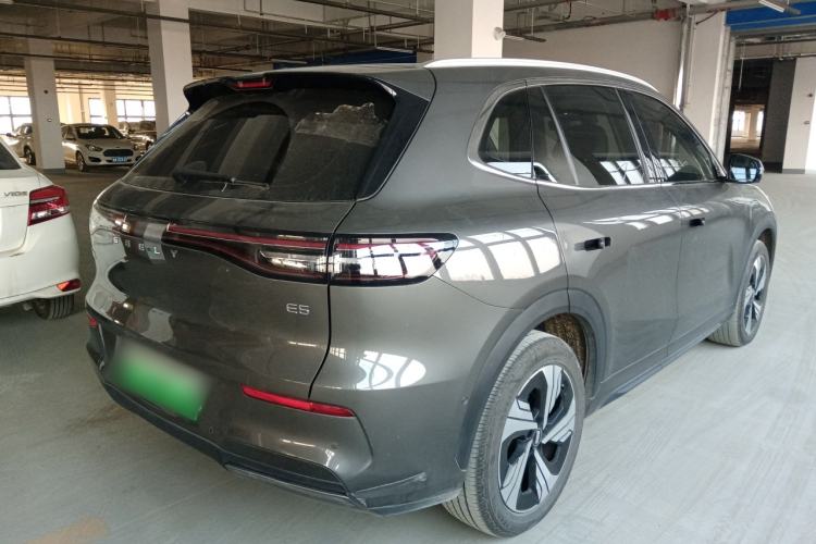 Used  E5 2024 530km Starship Edition
