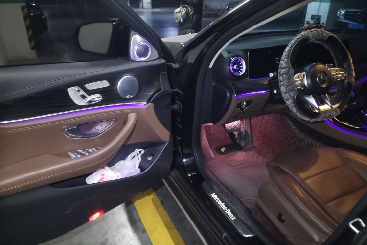 Used Mercedes-Benz E-Class 2016 E 300 L Sporty and Stylish Model
